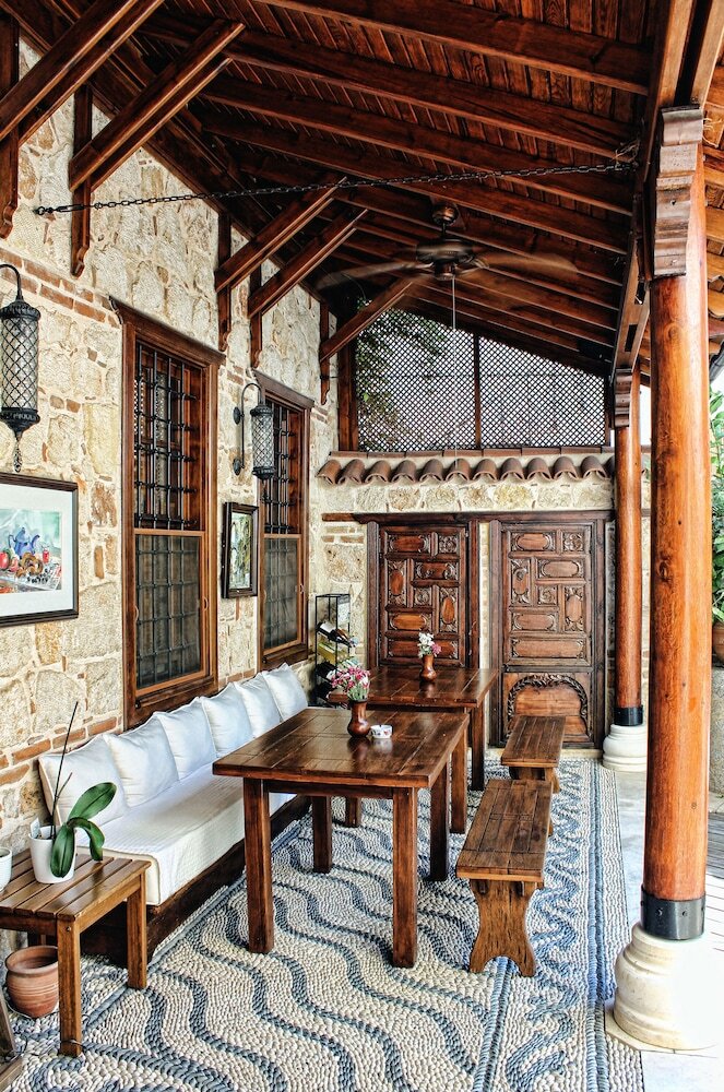 Minyon Hotel