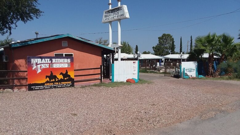Motel Trail Rider's Inn