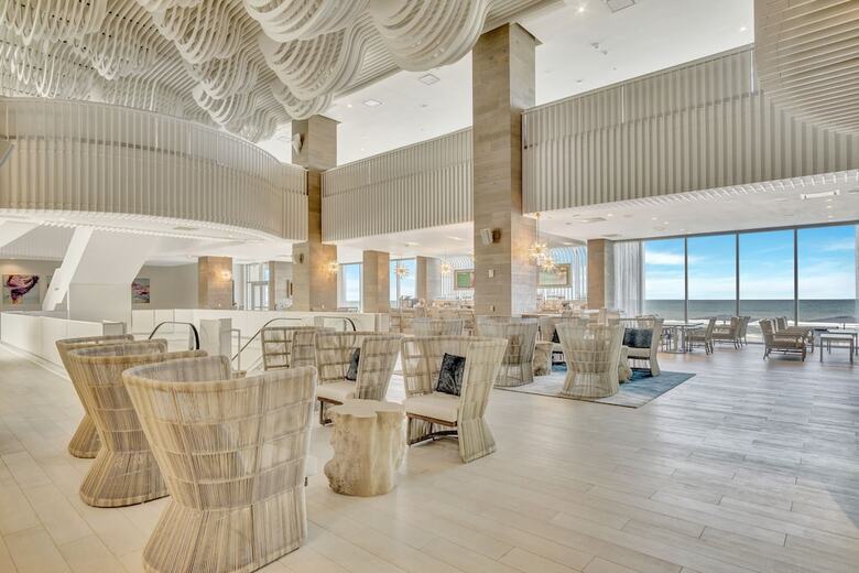 Hotel Daytona Grande Oceanfront Resort