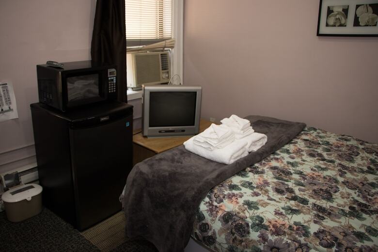Hotel St Lawrence Residences And Suites