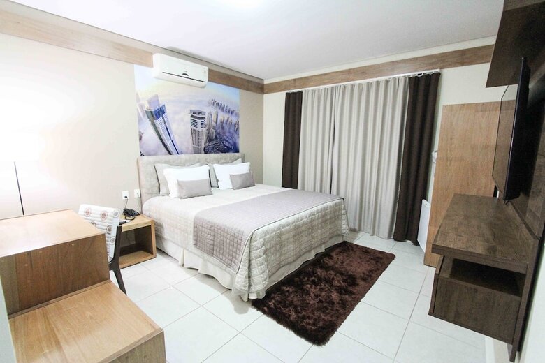 Prisma Plaza Hotel