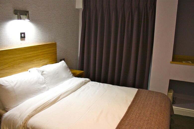 Jackson Court Hotel