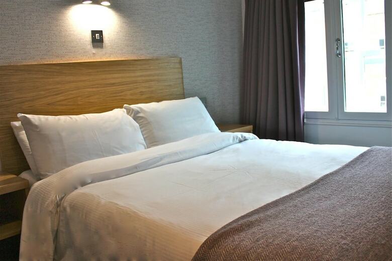 Jackson Court Hotel