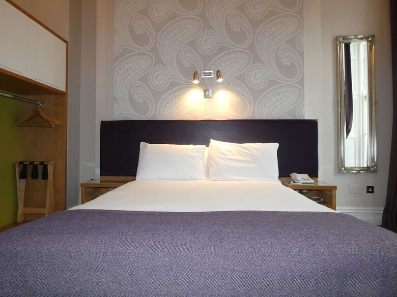 Jackson Court Hotel