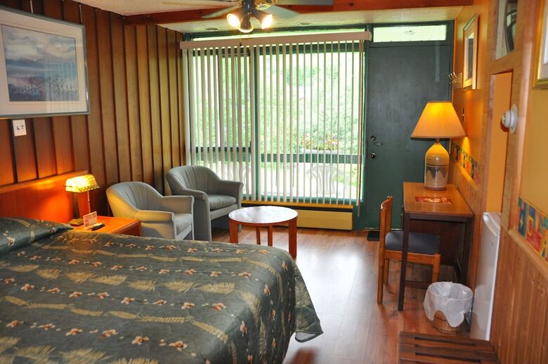 Hotel-motel Le Boise Du Lac
