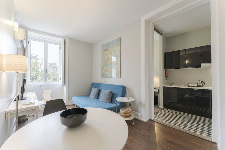 Olala Cosme Apartments