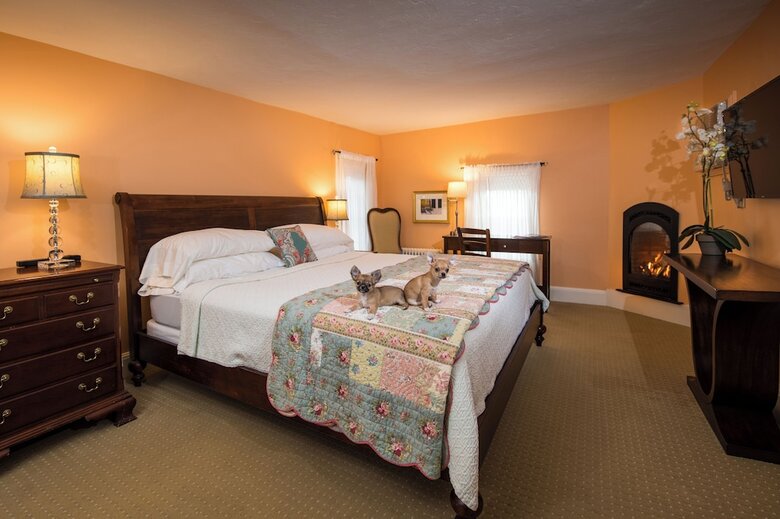 Hotel York Harbor Inn