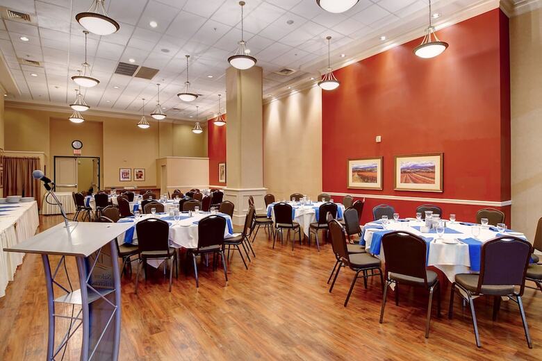 The Grand Hotel - Salem
