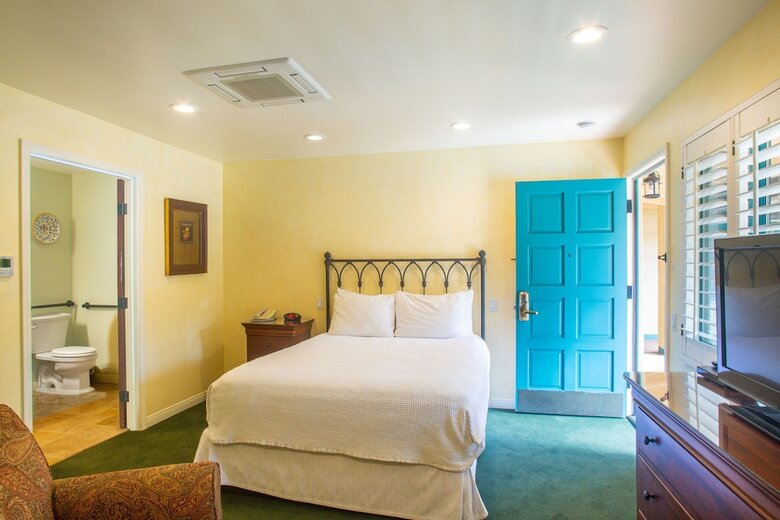 Hotel Castillo Inn At The Beach