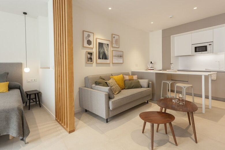Aparthotel Apartamentos M�laga Premium - Calle Granada