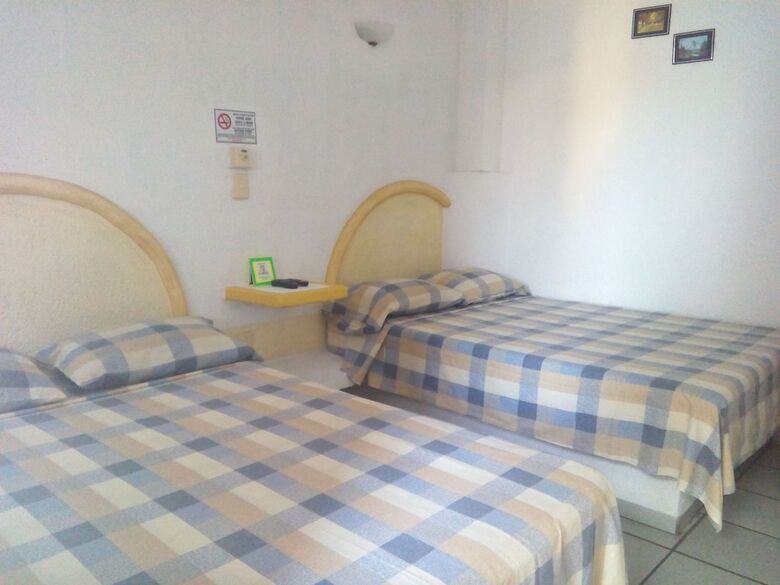 Hotel Sarabi Barra De Navidad