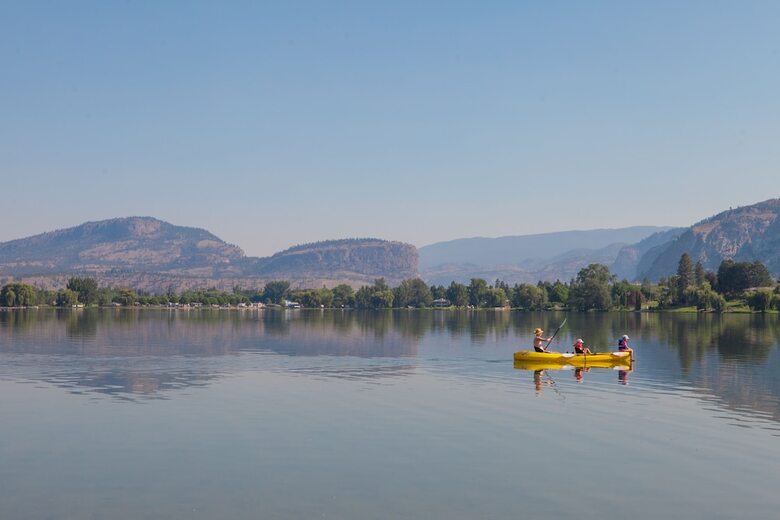 The Lakeside Resort