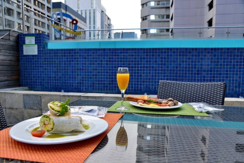 Hotel Cresta Grande Cape Town