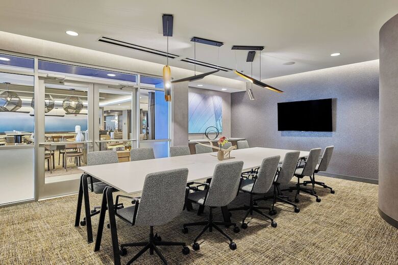 Hotel Springhill Suites By Marriott Chicago Chinatown