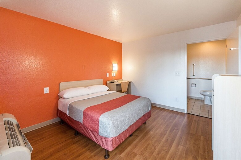 Motel 6 Mcallen, Tx