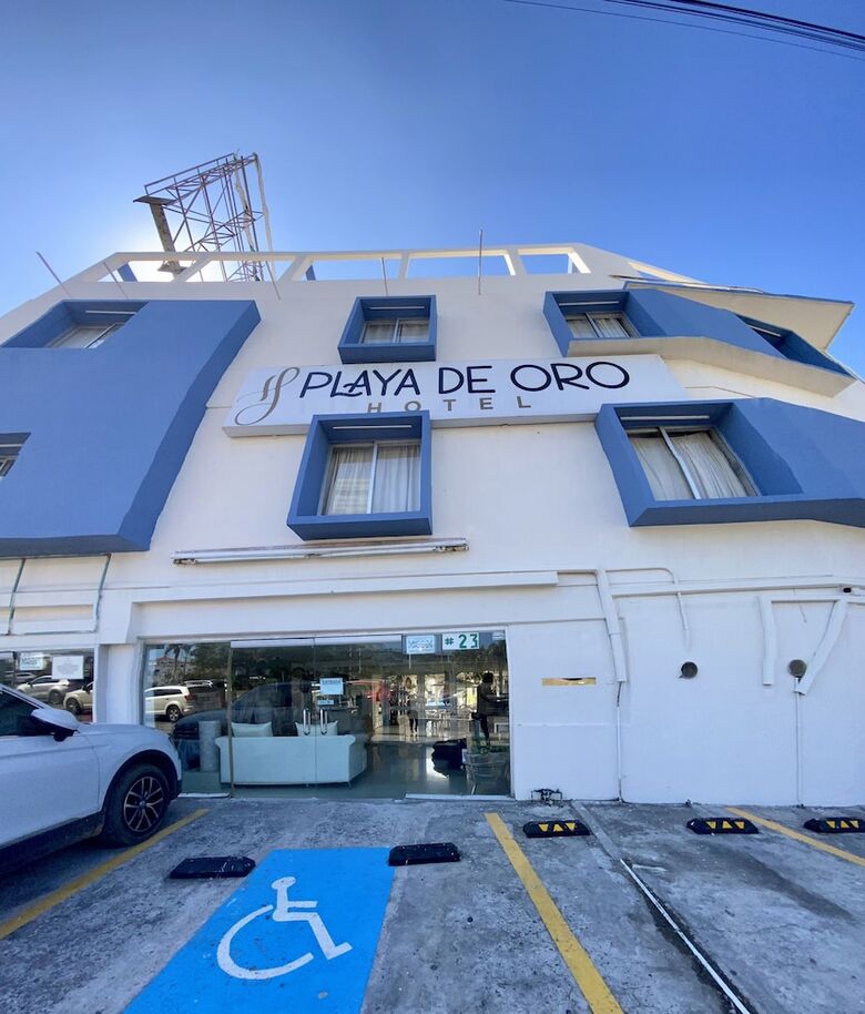 Hotel Playa De Oro