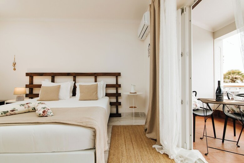 Bed & Breakfast O House Ericeira Hills