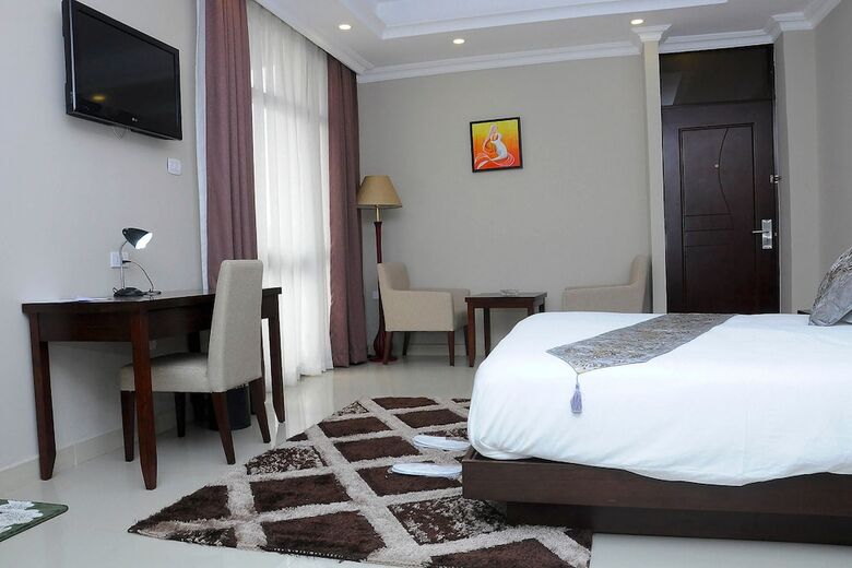 Geza Apartment Hotel