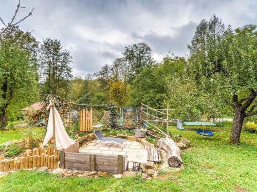 Cozy Apartment In Marktrodach With Sauna