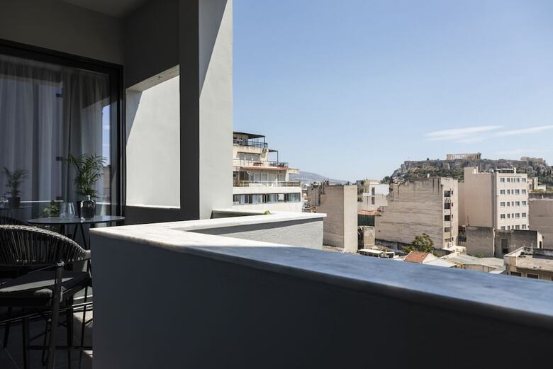 Play Theatrou, A Member Of Brown Hotels