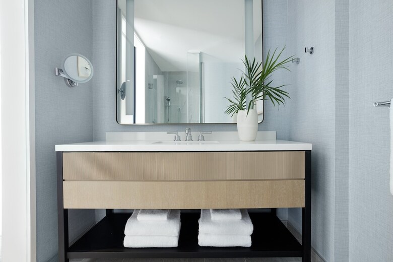 Kimpton The Forum Hotel By Ihg