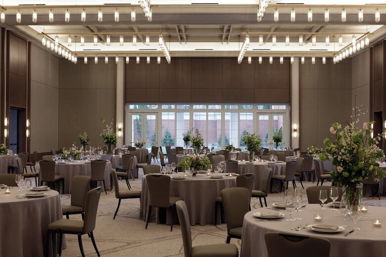 Kimpton The Forum Hotel By Ihg