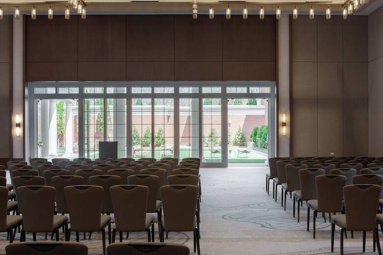 Kimpton The Forum Hotel By Ihg
