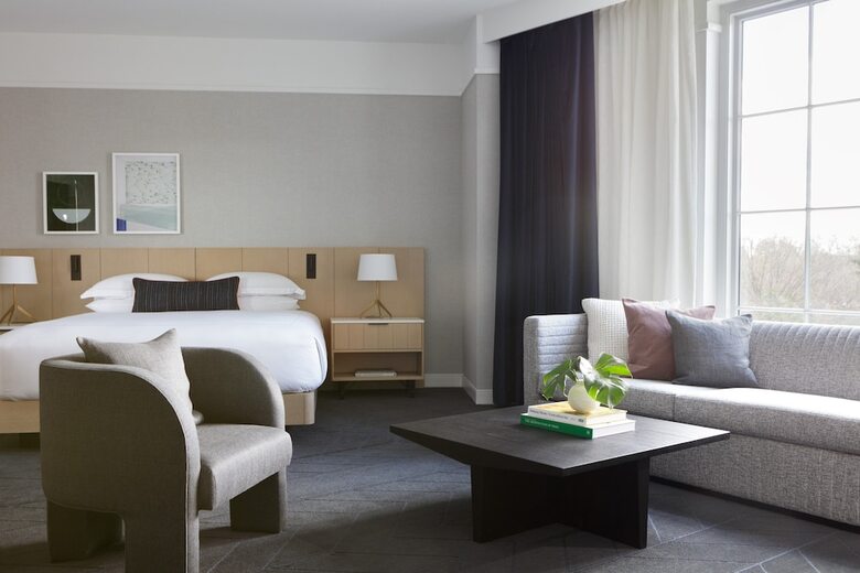 Kimpton The Forum Hotel By Ihg