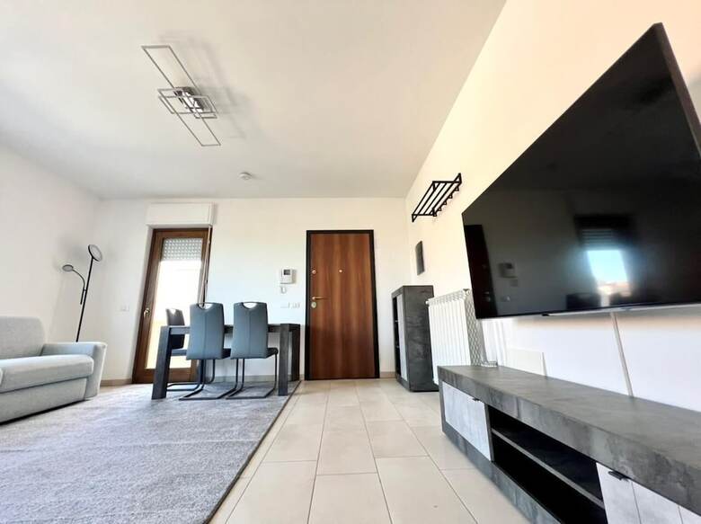 Modern Renovated Apartment In Olbia With