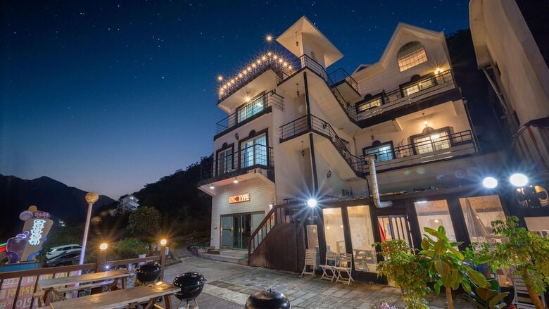 Gangchon Beautiful Pet House Pension