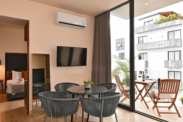 Ceren Luxury Apartments By Spot Rentals