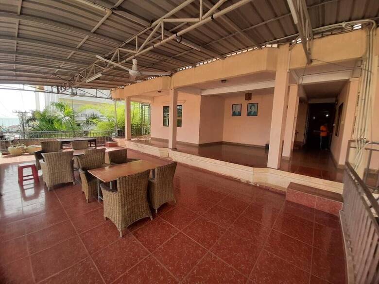 Kings Luxury Hotel 1