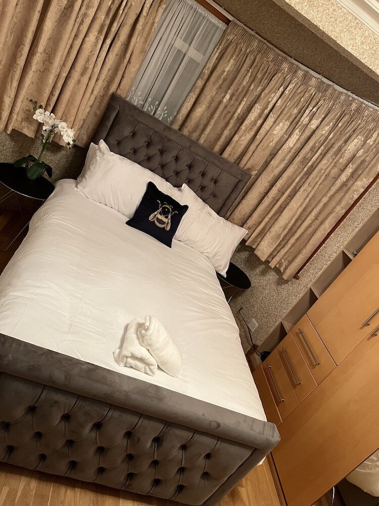 Bed & Breakfast Tj Homes
