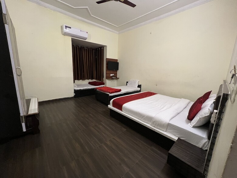 Hotel Pushkar Regency Resort