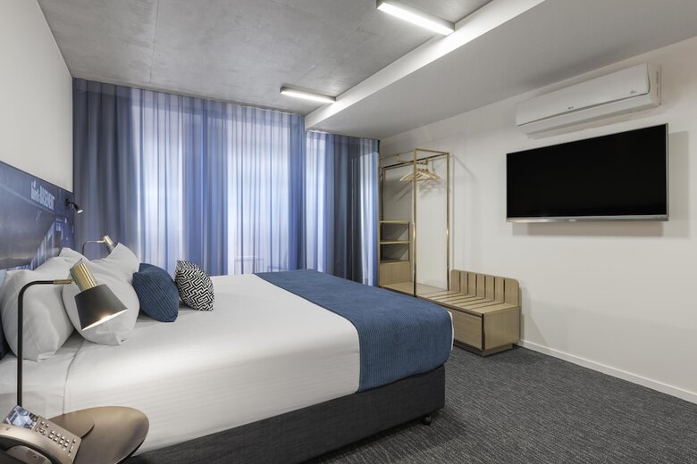 Oaks Melbourne St Kilda Road Hotel