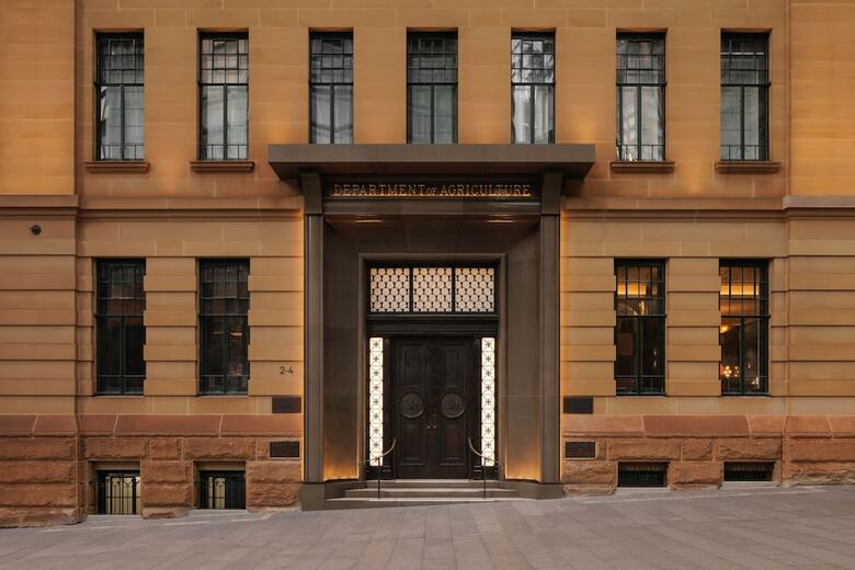 Hotel Capella Sydney