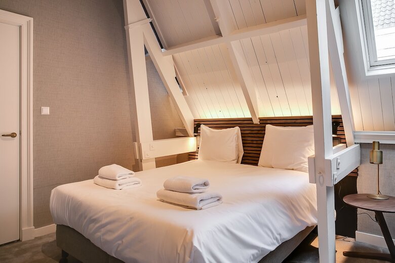 Hotel The Sixteen
