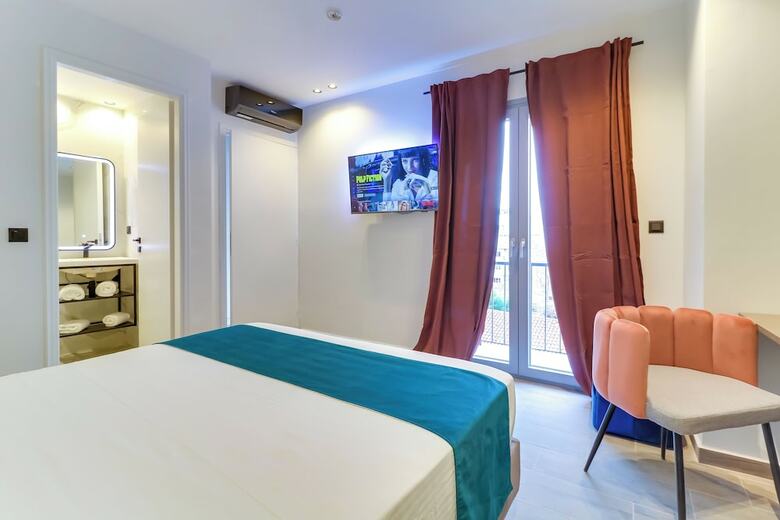 Hotel Abov Athens