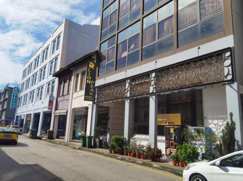 Lion Peak Hotel Hamilton