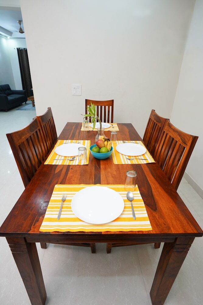 Bed & Breakfast Lime Tree Luxury 3bhk Serviced Apartment