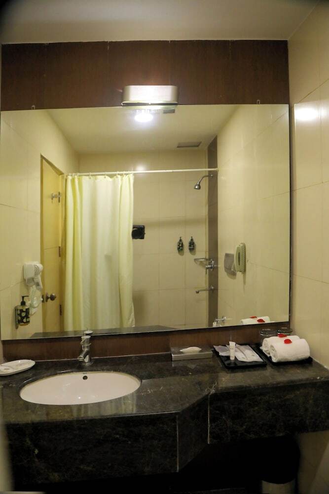 Sk Klyde Grand Hotel