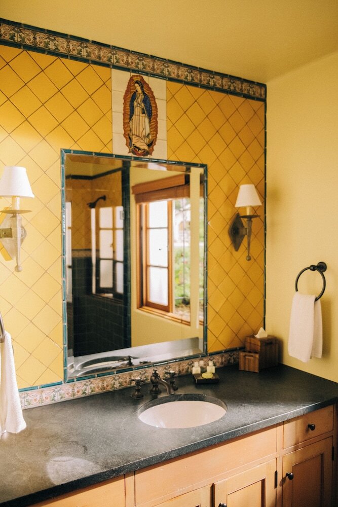 Hotel Holman Ranch Estate Vineyard & Winery