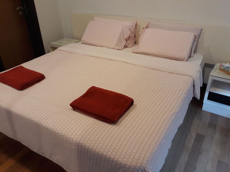 Hotel Sarang Vacation Apartment