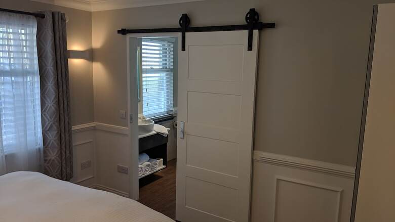 Maclean Guest House