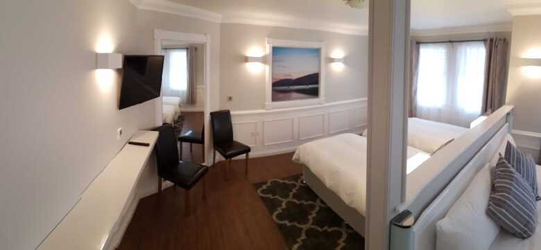 Maclean Guest House