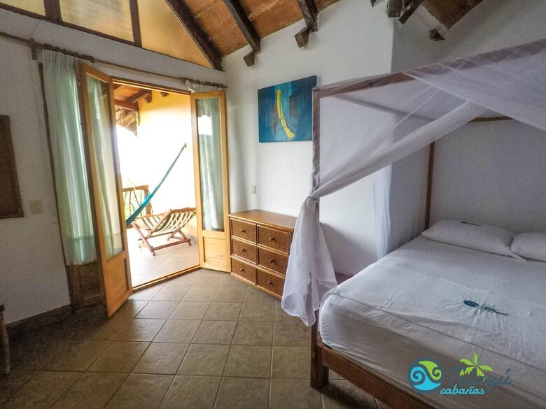 Hotel Caba�as Telay�