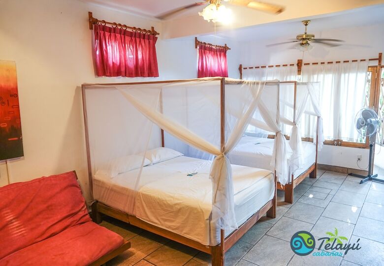 Hotel Caba�as Telay�