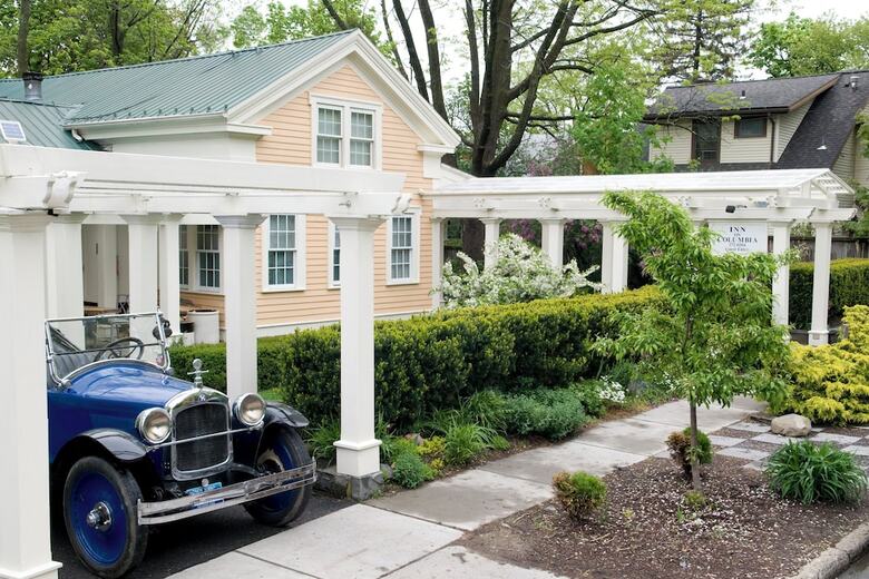 Bed & Breakfast Inn On Columbia