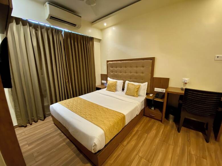 Hotel Pearls Bkc Inn