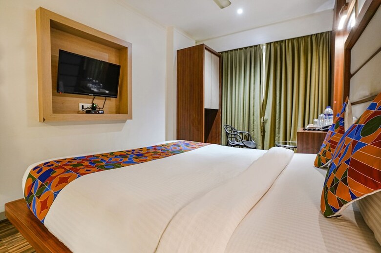 Fabhotel Konar Inn